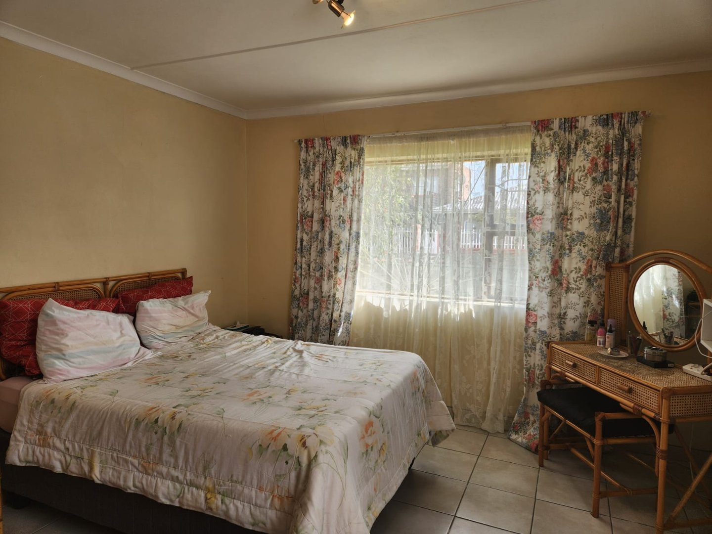 3 Bedroom Property for Sale in Levallia Western Cape